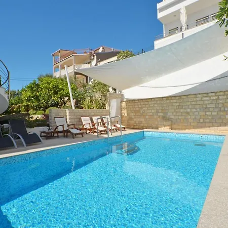 Inge Appartement Seget Vranjica
