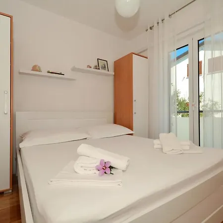 Inge Appartement Seget Vranjica