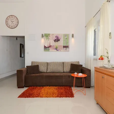 Inge Appartement Seget Vranjica